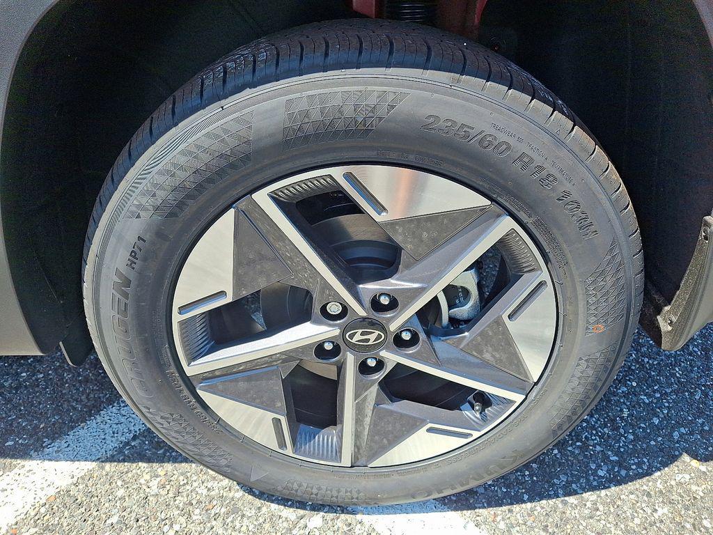 new 2025 Hyundai Tucson car, priced at $35,290