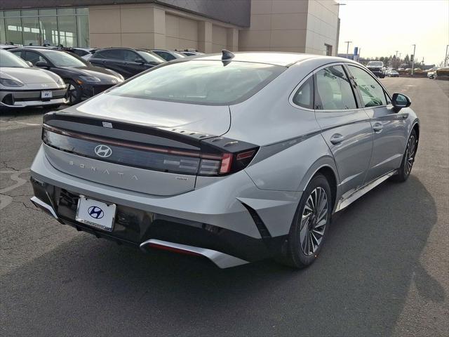 new 2025 Hyundai Sonata Hybrid car, priced at $32,950