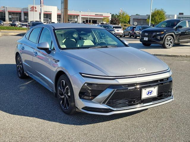 new 2025 Hyundai Sonata car, priced at $30,960