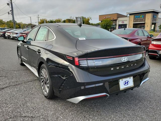 new 2025 Hyundai Sonata Hybrid car, priced at $39,160