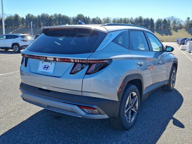 new 2025 Hyundai TUCSON Hybrid car, priced at $38,445