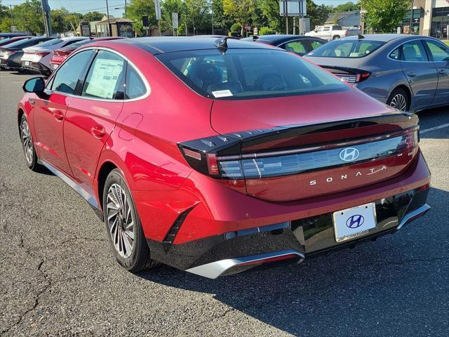 new 2024 Hyundai Sonata Hybrid car, priced at $38,905