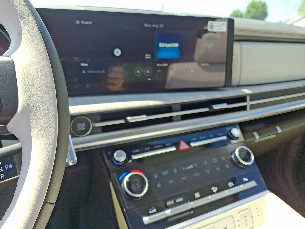 new 2025 Hyundai SANTA FE HEV car, priced at $52,074