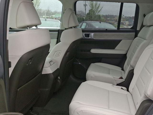 new 2025 Hyundai SANTA FE HEV car, priced at $52,294