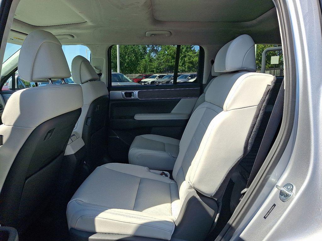 new 2025 Hyundai SANTA FE HEV car, priced at $52,060