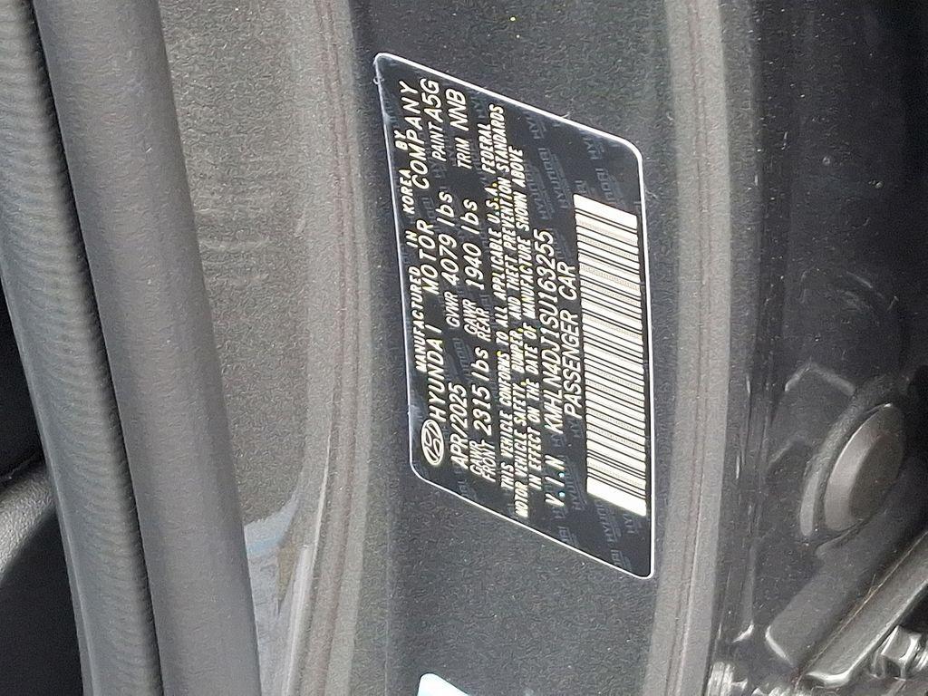new 2025 Hyundai ELANTRA HEV car, priced at $31,630