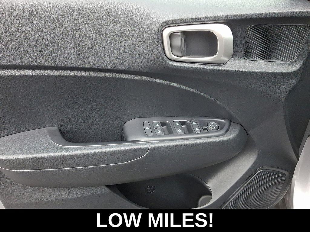 used 2024 Hyundai Venue car, priced at $21,499