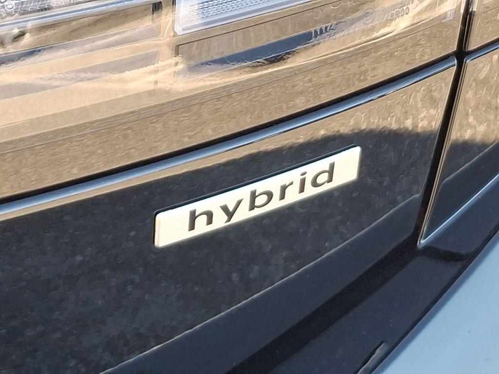 new 2025 Hyundai Sonata Hybrid car, priced at $33,055