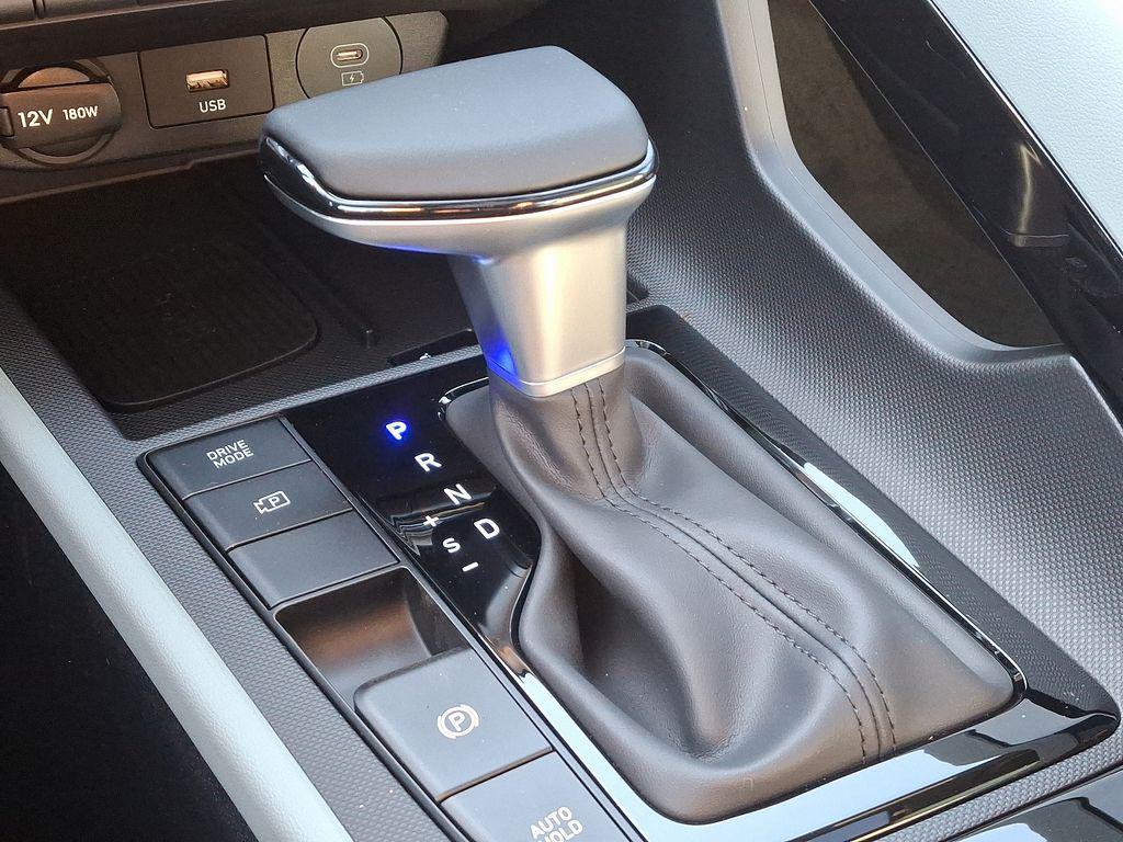 new 2025 Hyundai ELANTRA HEV car, priced at $31,435