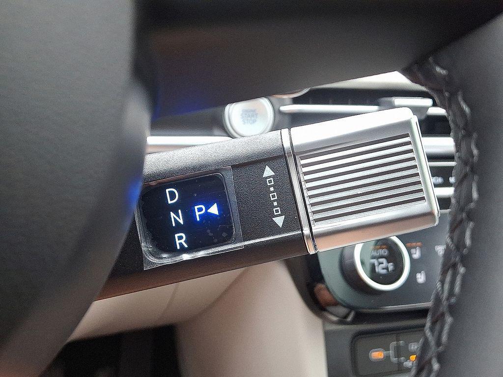 new 2025 Hyundai TUCSON Hybrid car, priced at $43,355