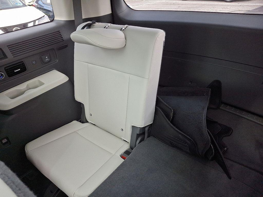 used 2024 Hyundai Santa Fe car, priced at $38,330