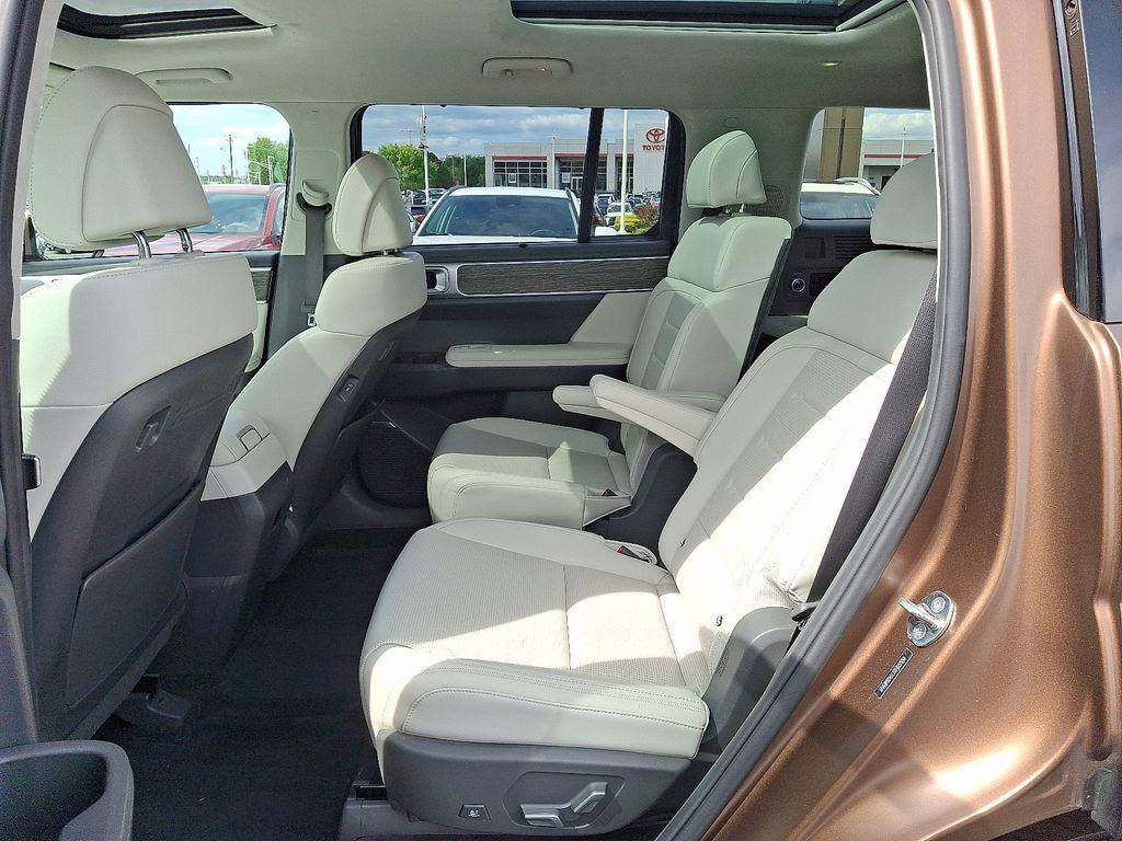 used 2024 Hyundai Santa Fe car, priced at $38,330