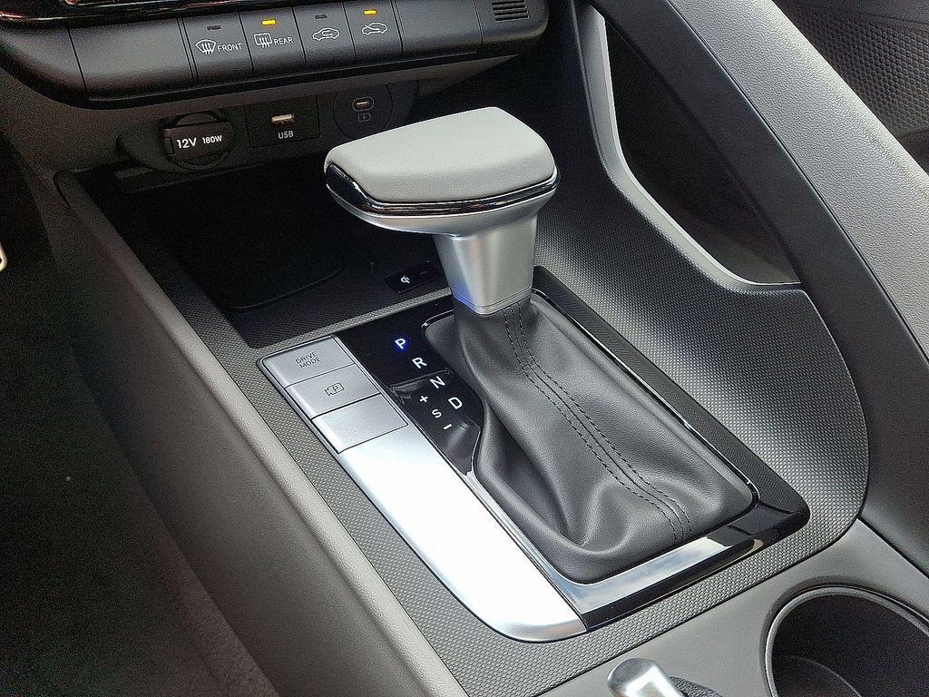 new 2025 Hyundai Elantra car, priced at $25,105