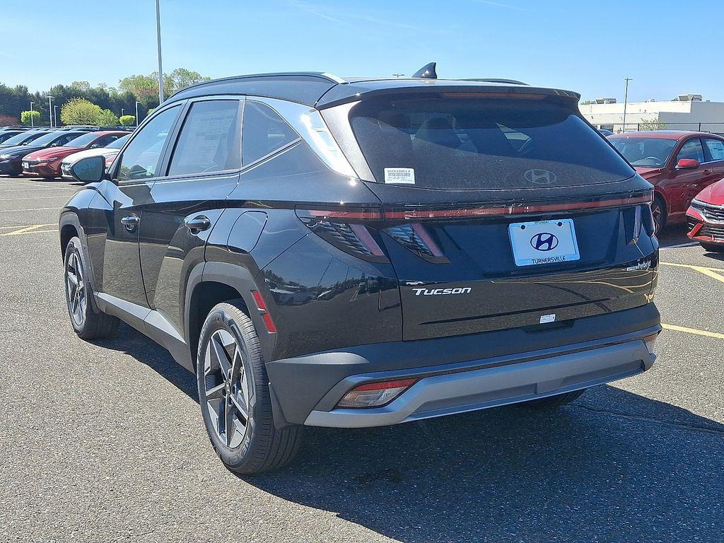new 2025 Hyundai TUCSON Hybrid car, priced at $38,570