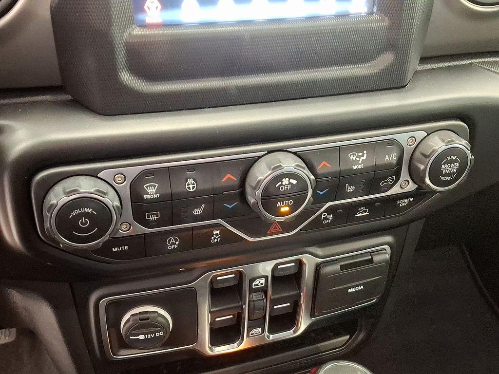 used 2022 Jeep Wrangler Unlimited car, priced at $32,703