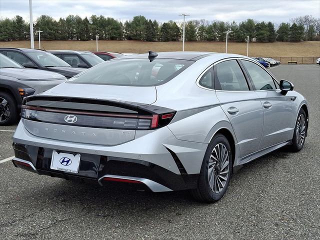 new 2025 Hyundai Sonata Hybrid car, priced at $39,470