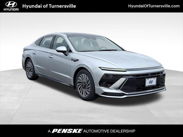 new 2025 Hyundai Sonata Hybrid car, priced at $39,470