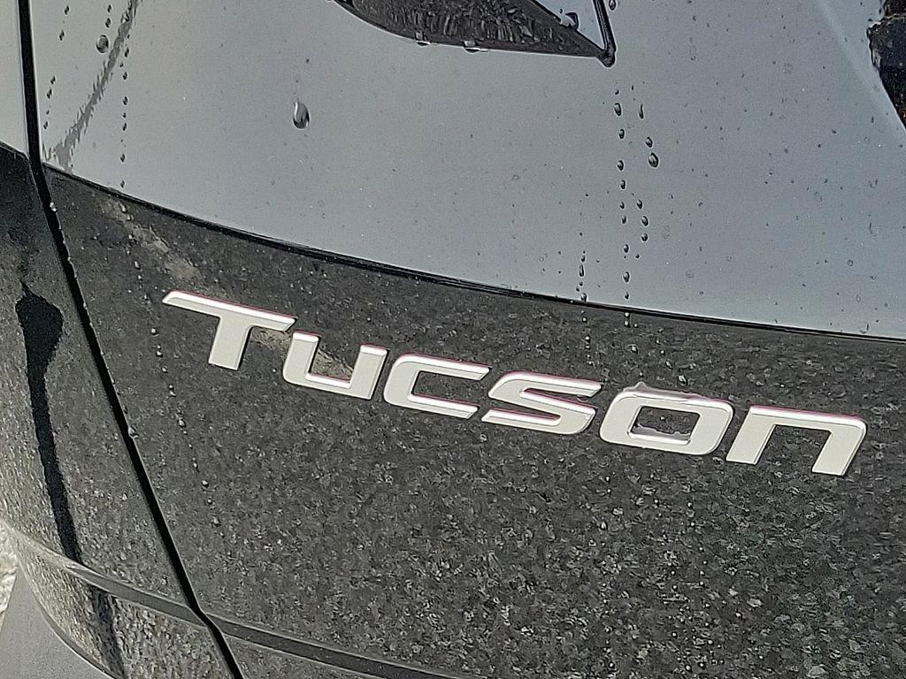 new 2025 Hyundai TUCSON Hybrid car, priced at $39,080