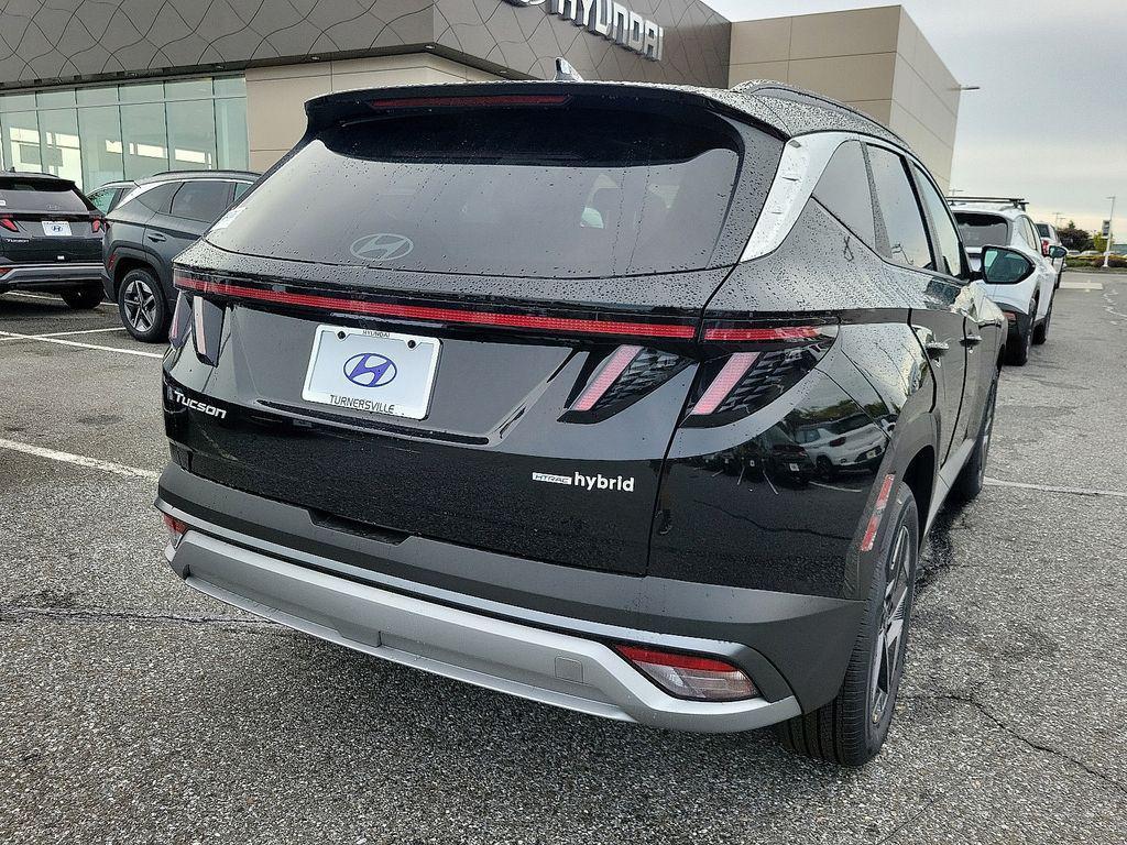 new 2025 Hyundai TUCSON Hybrid car, priced at $39,080
