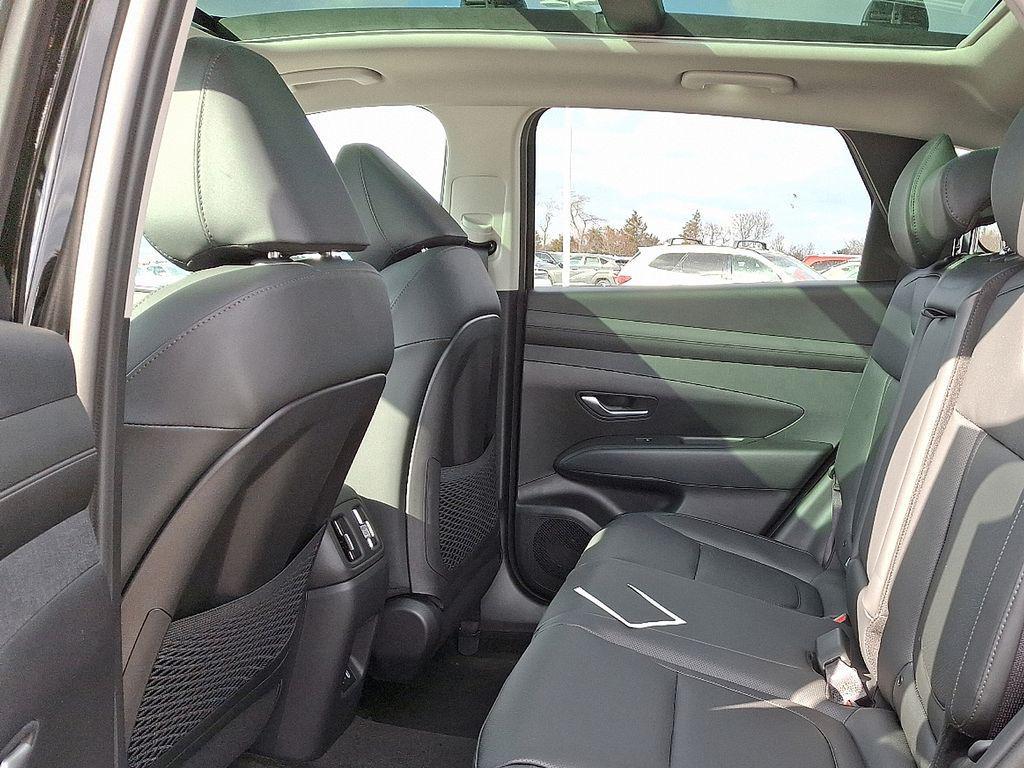 new 2025 Hyundai TUCSON Hybrid car, priced at $39,080