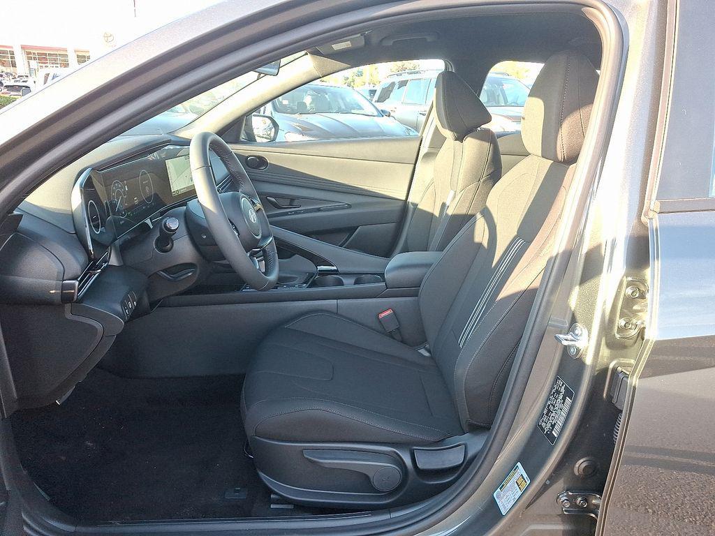 new 2025 Hyundai ELANTRA HEV car, priced at $29,295