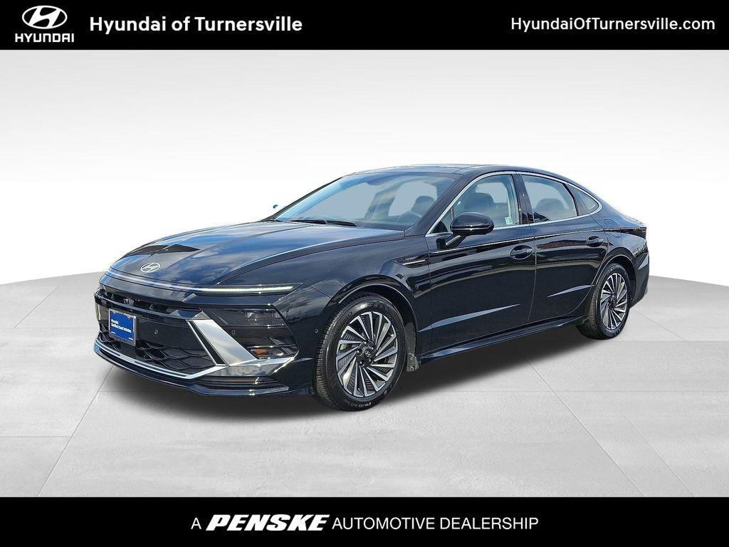 used 2024 Hyundai Sonata Hybrid car, priced at $31,046