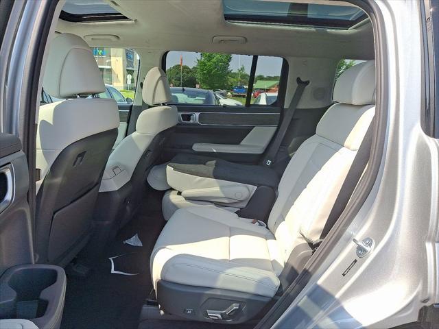 new 2025 Hyundai Santa Fe car, priced at $51,049