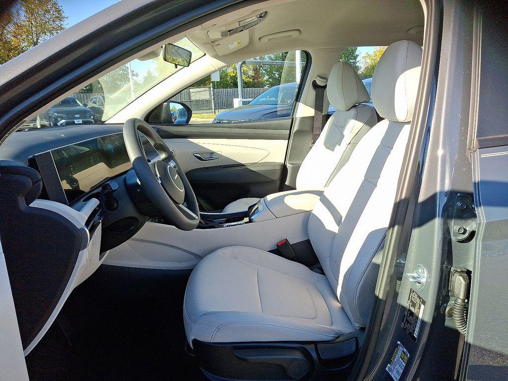 new 2026 Hyundai Tucson car, priced at $33,290