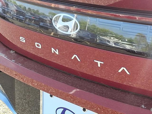 new 2025 Hyundai Sonata Hybrid car, priced at $39,985
