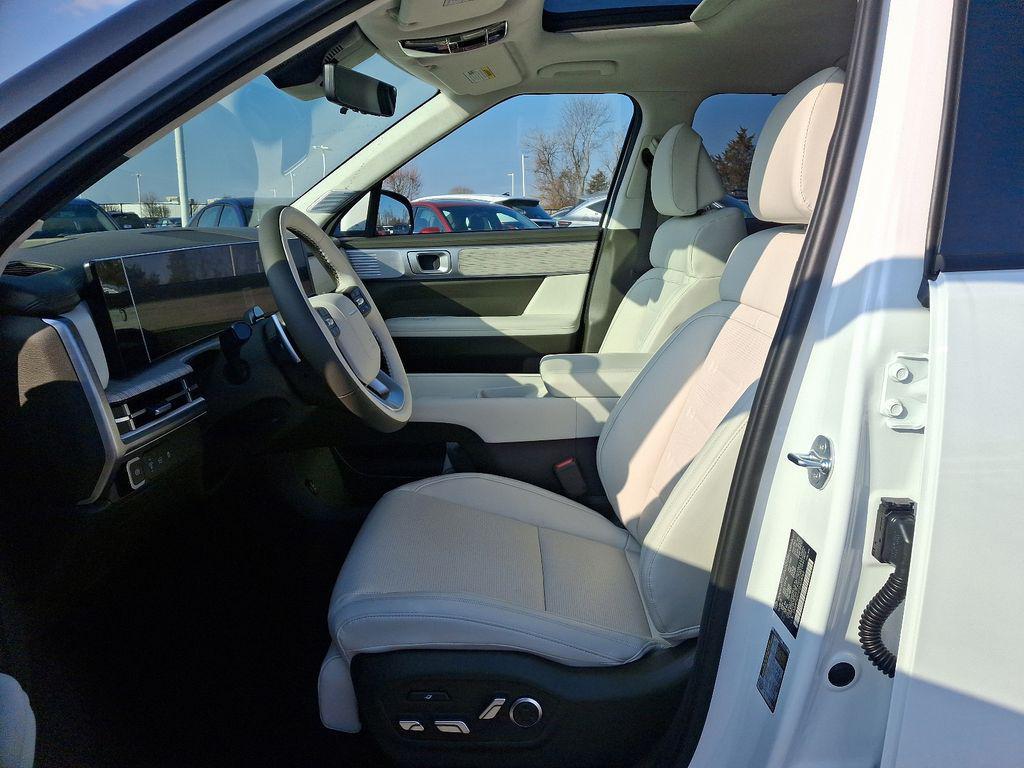 used 2025 Hyundai SANTA FE HEV car, priced at $52,270