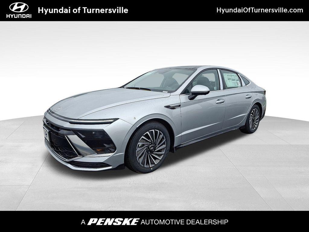 new 2025 Hyundai Sonata Hybrid car, priced at $39,295