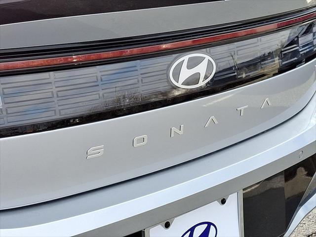 new 2025 Hyundai Sonata Hybrid car, priced at $39,185