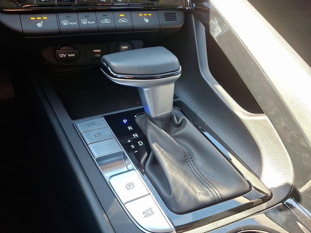 used 2023 Hyundai Elantra car, priced at $21,999