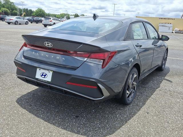 new 2025 Hyundai Elantra car, priced at $24,885