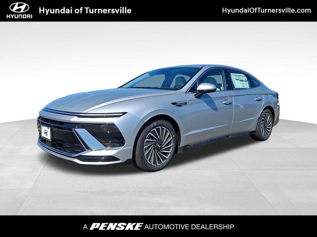 new 2025 Hyundai Sonata Hybrid car, priced at $33,250