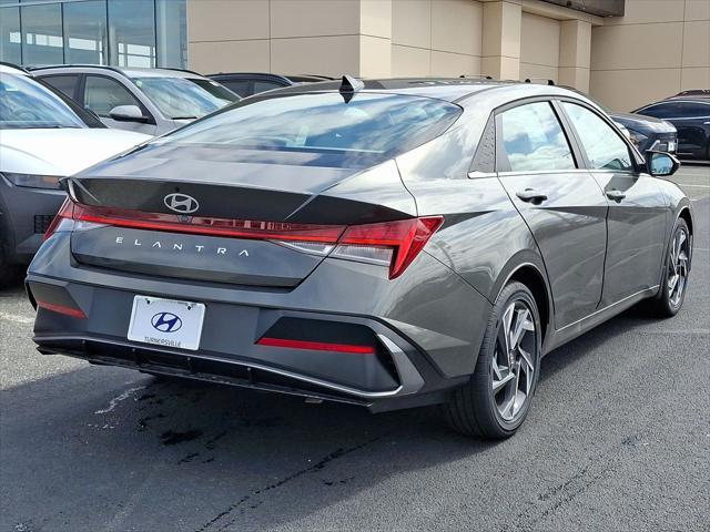 new 2025 Hyundai Elantra car, priced at $27,260