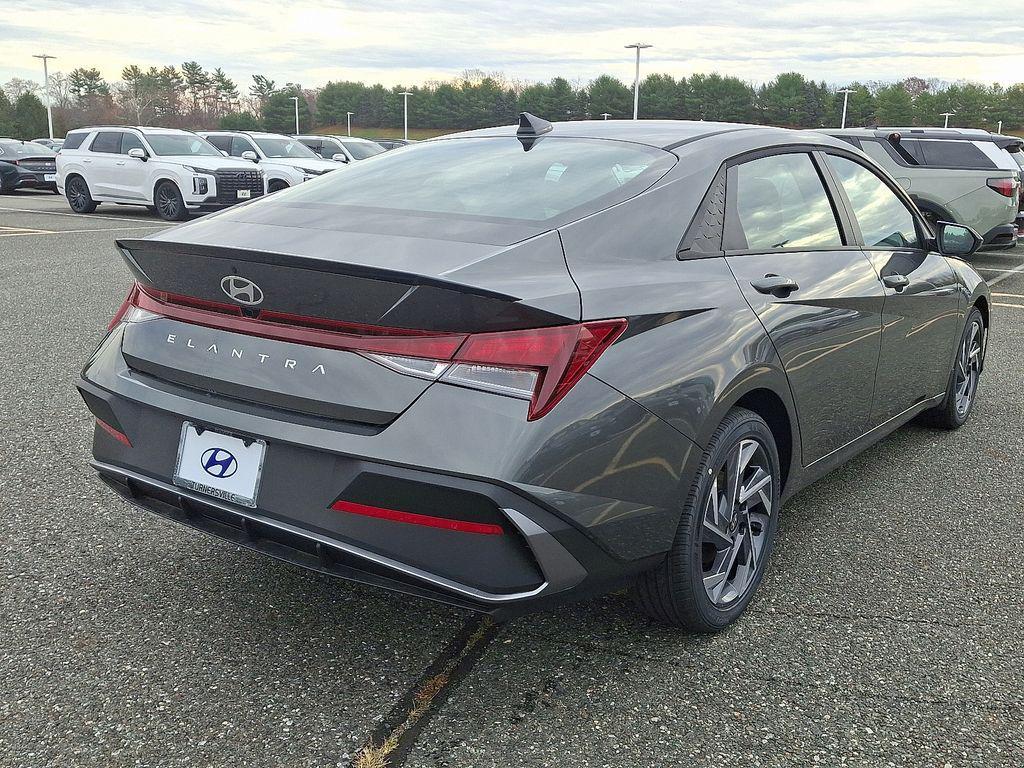 new 2025 Hyundai Elantra car, priced at $25,160