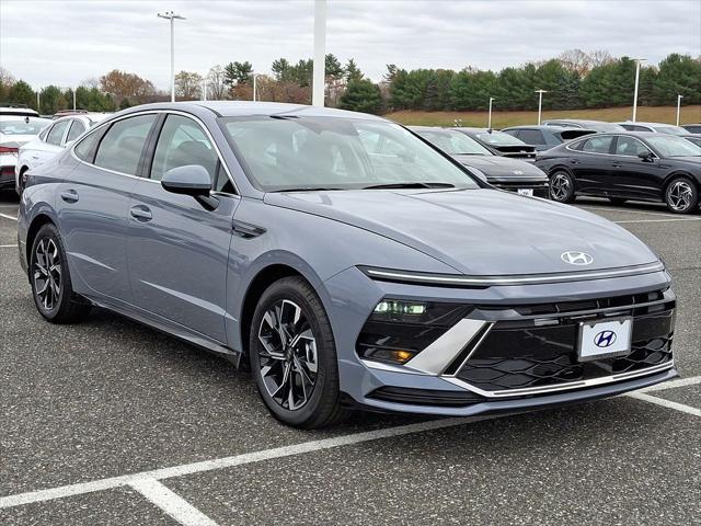 new 2025 Hyundai Sonata car, priced at $31,088