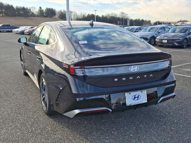 new 2025 Hyundai Sonata car, priced at $32,515