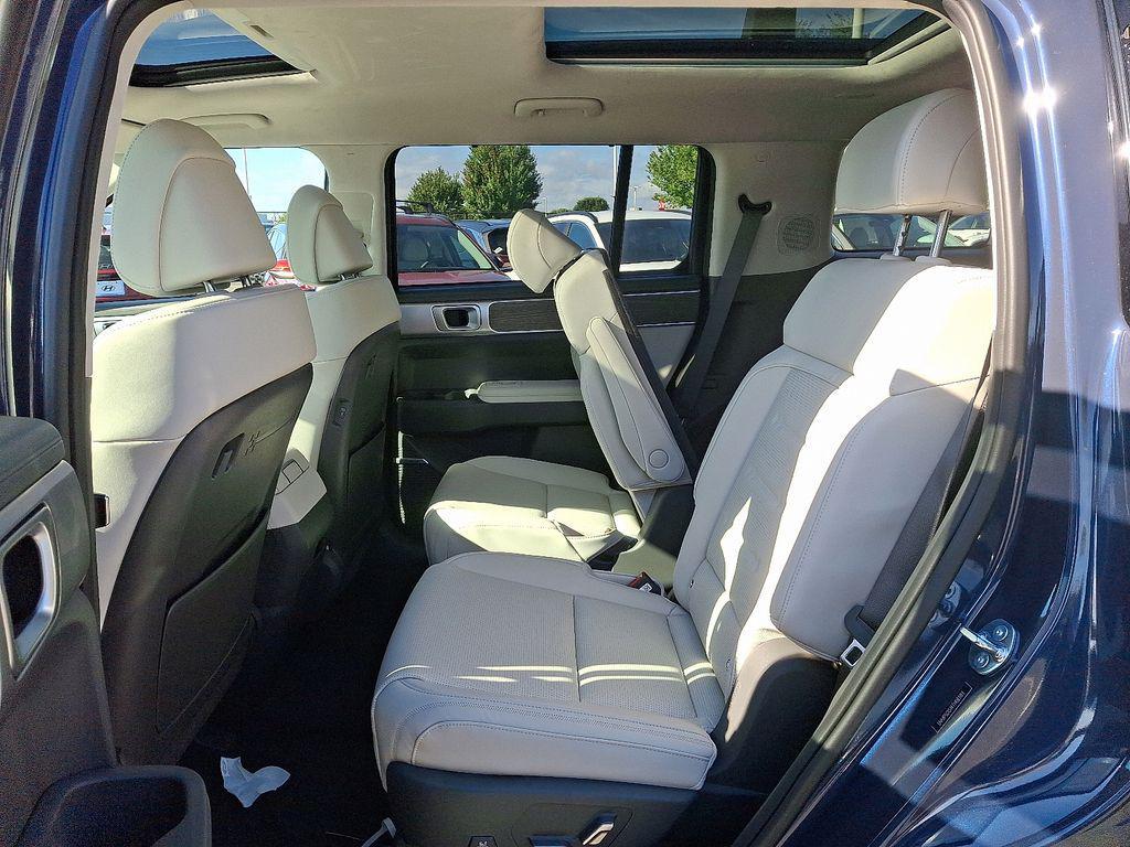 new 2026 Hyundai SANTA FE HEV car, priced at $52,700