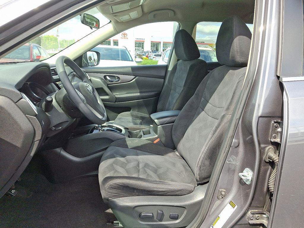used 2016 Nissan Rogue car, priced at $12,999