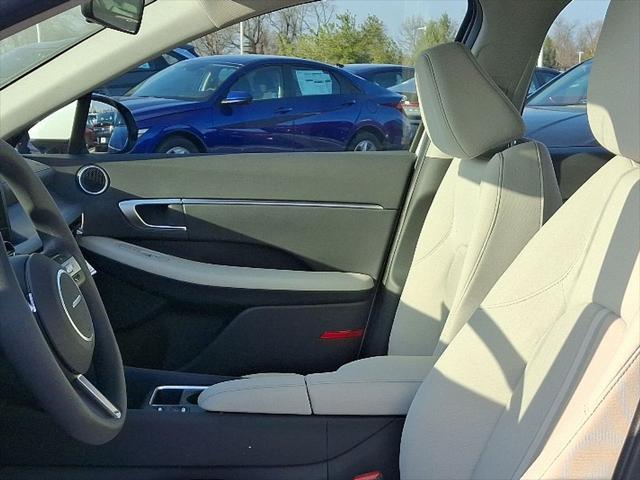 new 2025 Hyundai Sonata car, priced at $29,780
