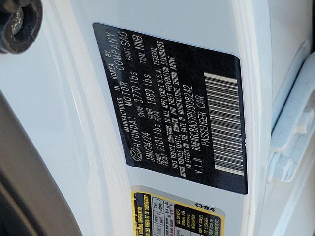 used 2024 Hyundai Venue car, priced at $25,149
