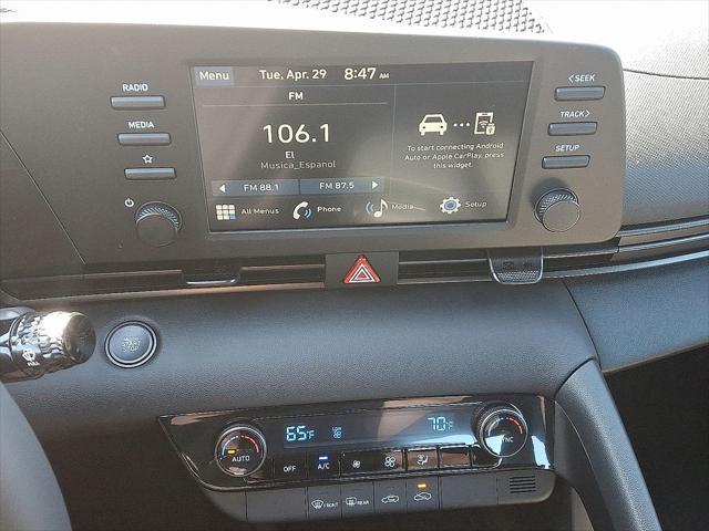 new 2025 Hyundai Elantra car, priced at $24,995