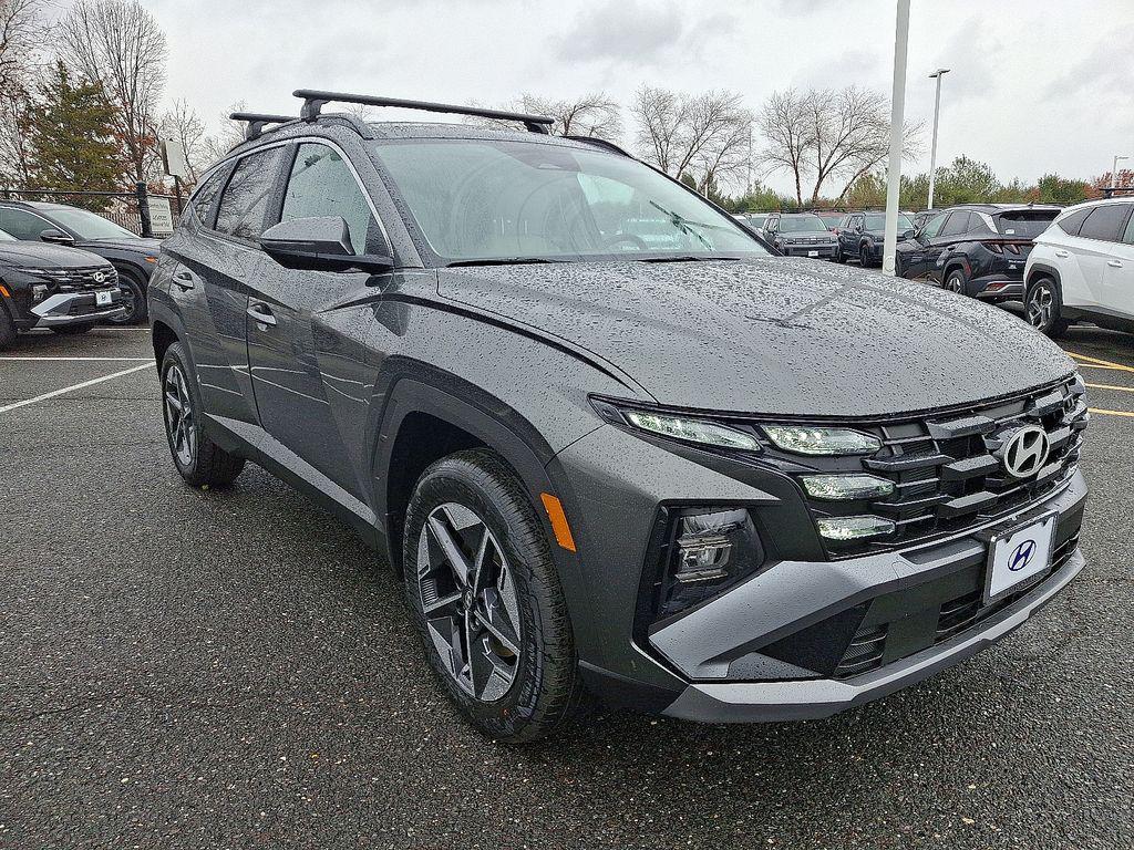 new 2025 Hyundai TUCSON Hybrid car, priced at $39,015