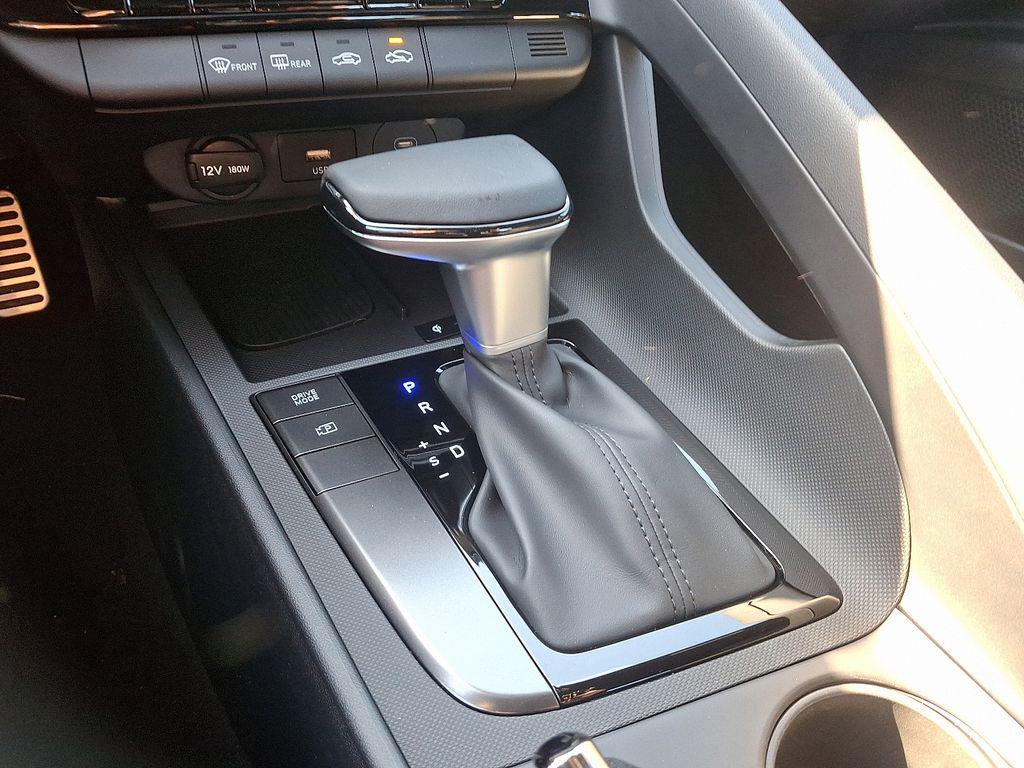 new 2025 Hyundai Elantra car, priced at $25,065