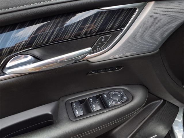 used 2023 Cadillac XT6 car, priced at $35,980