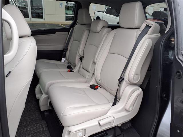 used 2025 Honda Odyssey car, priced at $42,980