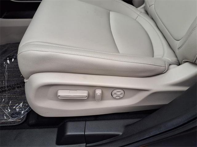 used 2025 Honda Odyssey car, priced at $42,980