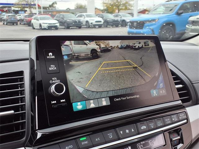 used 2025 Honda Odyssey car, priced at $42,980